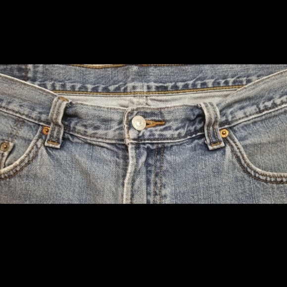 Levi's High Waist Denim Shorts Relaxed Fit W36 - Picture 2 of 9